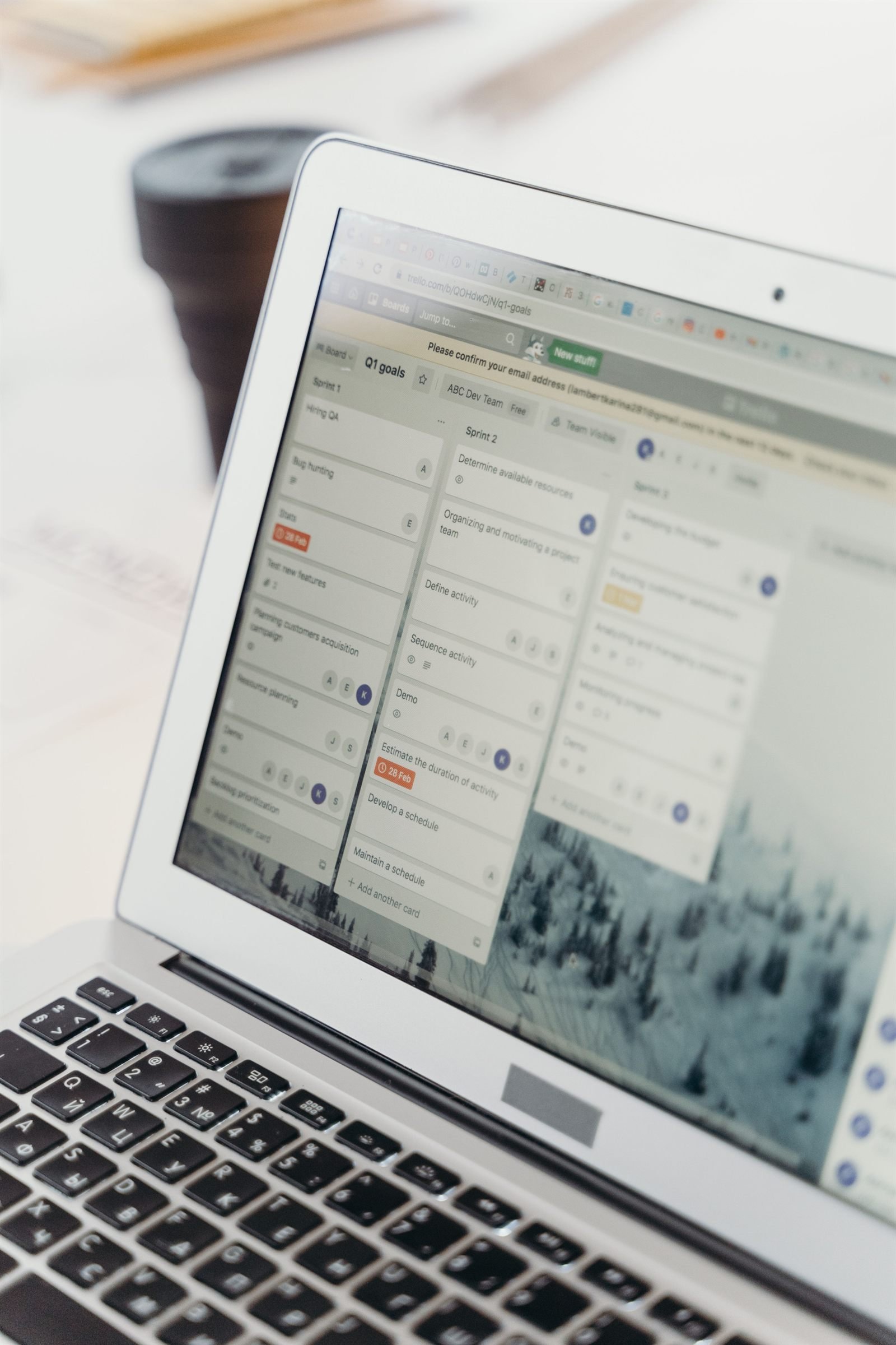 Why 68% of Inbound Enquiries Disappear in 5 Minutes (And How to Fix It)